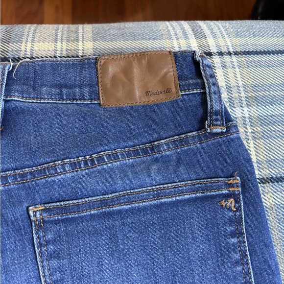 Madewell Cali demi boot jeans medium wash raw hem - Picture 5 of 12